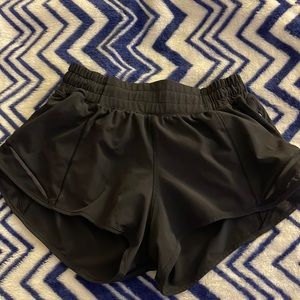 Lululemon Hotty Hot shorts
